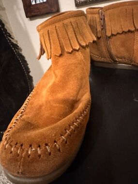 AEROSOLES Y2K Brown Suede Fringe Moccasin Ankle Boot